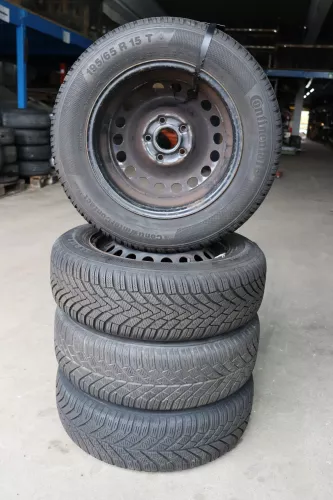 VW Golf 6 Touran 1T 195/65 R15 91T Winterreifen M+S Felgen Reifen M&S ca. 4-8mm (142209)