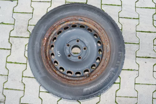 VW Golf 6 Touran 1T 195/65 R15 91T Winterreifen M+S Felgen Reifen M&S ca.3-6mm (142232)