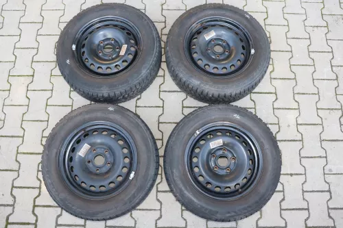 VW Golf Touran Felgen Winterreifen M&S Reifen 195/65 R15 91H 1K0601025C 6-7mm