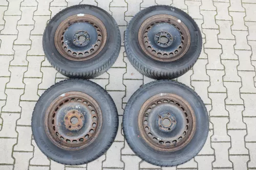 Skoda Superb 3U Passat 3BG Felgen Reifen Winterreifen M+S 195/65 R15 91T 6-7mm