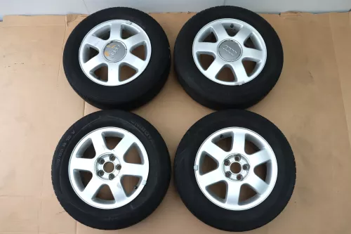 Audi A3 8L Alufelgen Reifen Felgen 195/65 R15 Sommerreifen M+S 8L060125F   3-4mm