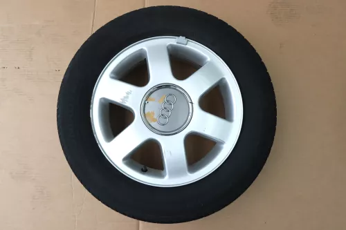 Audi A3 8L Alufelgen Reifen Felgen 195/65 R15 Sommerreifen M+S 8L060125F   3-4mm (142562)