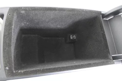 VW Passat 3C Mittelarmlehne Armlehne Fach Deckel Leder grau 3C0864207M (142675)