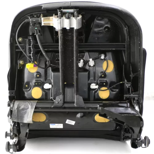 VW Golf 4 Bora Sitz vorne links Fahrersitz 2/3-Türer klappbar (143761)