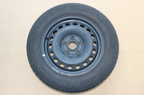 VW Golf 5 6 Touran Sommerreifen Reifen Felgen 195/65 R15 91H Caddy    3-5mm (144445)
