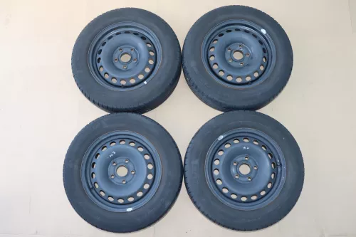 VW Golf 5 6 Touran Sommerreifen Reifen Felgen 195/65 R15 91H Caddy    3-5mm 