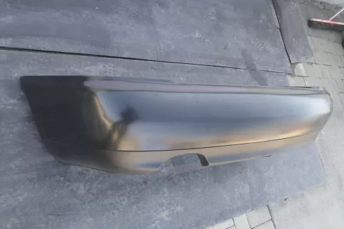 Audi A4 B5 Limousine Stoßstange hinten Heckstoßstange schwarz  (144686)