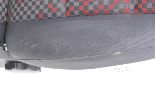Audi A3 8L Sitz Fahrersitz vorne links 2/3-Türer klappbar höhenverstellbar rot (144950)