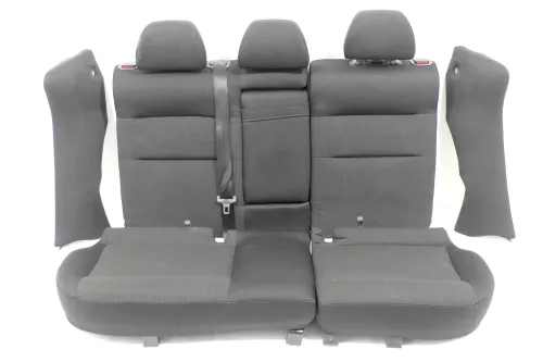 VW Passat 3B 3BG Kombi Variant Sitz Rückbank Rücksitzbank 3 Punkt Gurt - 130654