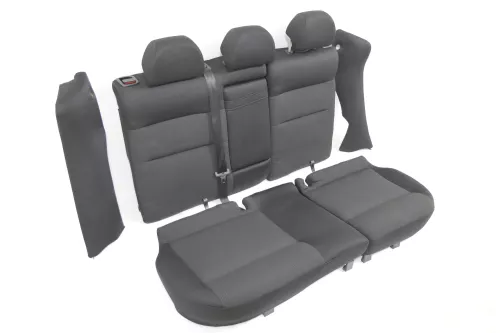 VW Passat 3B 3BG Kombi Variant Sitz Rückbank Rücksitzbank 3 Punkt Gurt - 130654 (144958)