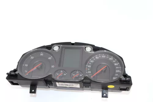 VW Passat 3C Tacho Tachometer 203.000km 3C0920871E Diesel TDI Kombiinstrument (145146)