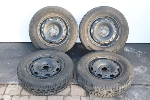 VW Polo 6R Ibiza Felgen Reifen 175/70 R14 84T Winterreifen 5jx14H2 ET35 ca 4-5mm (145183)