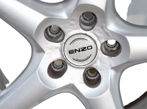 VW Passat 3C Golf Reifen Winterreifen 225/70 R16 107S Alufelgen Felgen KBA 46593 (145352)