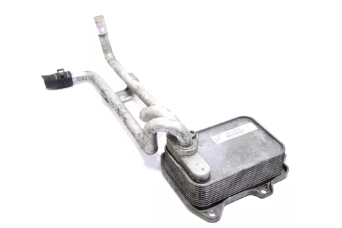 VW Audi Ölkühler Halter Ölfilterflansch 03C117021M Rohr Leitung CDGA Kühler Öl (145997)