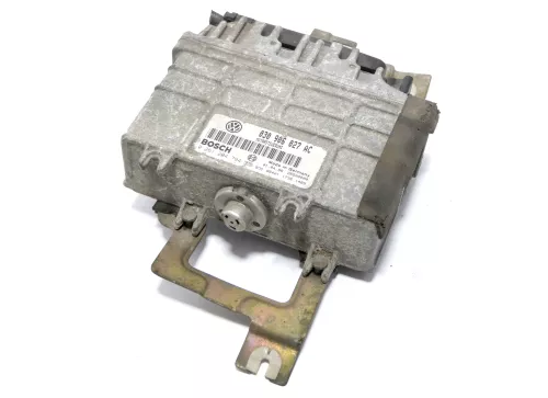 VW Polo 6N Steuergerät Motor Motorsteuergerät 030906026AC / AK 33kw AEV 45PS (146046)