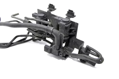 VW Amarok Magnetventil Magnetventilblock Halter 2H0131563J Schlauch Set (146384)
