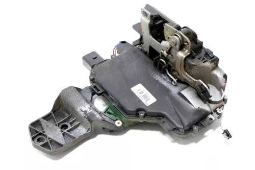 Golf  Passat 3BG  Stellmotor Tür Türschloß mit Zentralverriegelung hinten rechts (146837)
