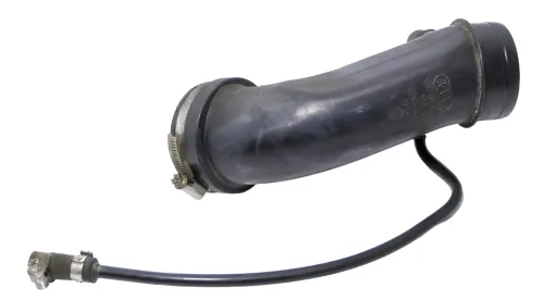 VW Passat 3B Audi A4 B5 Rohr Verbindungsrohr Schlauch 74kw AHL ADP ARM ANA 101PS (147282)
