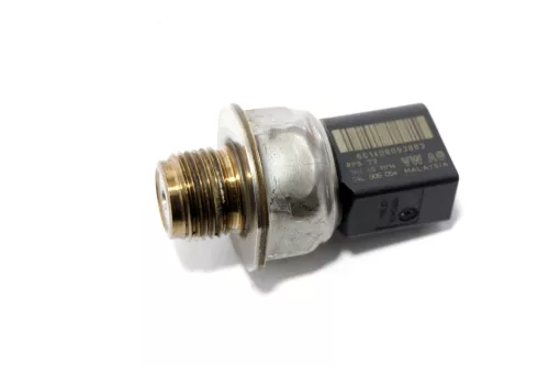 Golf Raildrucksensor Rail Druck Sensor 1,6 TDI 04L906054 Raildruck CRKA CXXA DBK (147297)