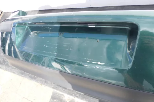 VW Golf 4 Limousine Stoßstange hinten Heckstoßstange Stoßfänger grün LC6M bright (147313)
