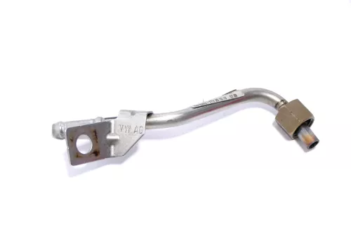 VW Golf 7 5G Passat Turbolader Schlauch Leitung Rohr 04L131582D