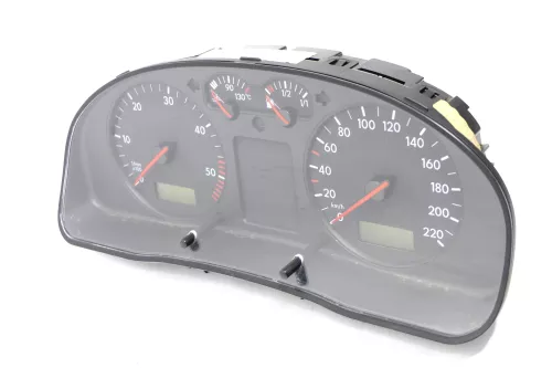 VW Passat 3B Tacho Tachometer Kombiinstrument 364.000km 3b1919880c Diesel TDI (147425)