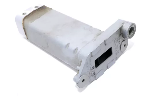 Audi A2 8Z Halter 8Z0805120 Längsträger vorne rechts 8Z0805110A Spitze Aufnahme (147501)