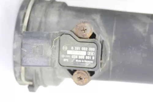 Audi A6 4B Ladeluftkühler Ladeluft Kühler 2,5 TDI 059145806 AFB AKN AKE AYM  (147706)