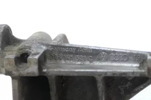 VW Golf Halter Konsole Lichtmaschine Servopumpe Träger 028145531C (147775)