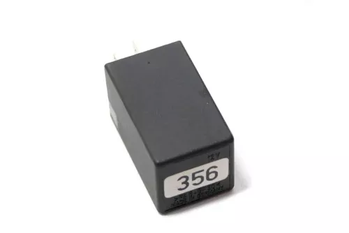 Audi A8 4D A6 4B Relais Steuergerät Servotronic 4D0907307 4D0907307 (147957)