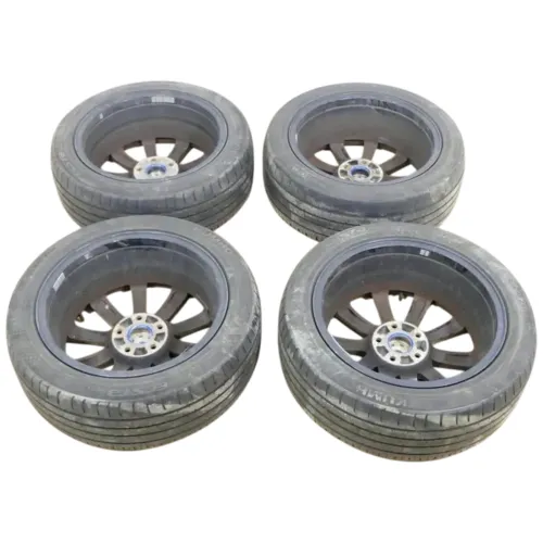 Audi A3 Q3 Alufelgen 225/45 ZR17 91W 7j x17 Zoll ET46 Reifen KBA 47637 RP4 (148214)