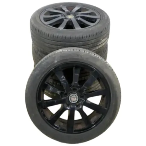 Audi A3 Q3 Alufelgen 225/45 ZR17 91W 7j x17 Zoll ET46 Reifen KBA 47637 RP4 (148214)