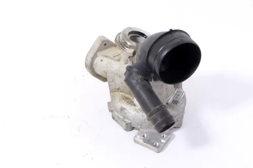 VW Passat Caddy Verdichterseite für Turbolader 04L253019P - KEIN Turbo  (148494)