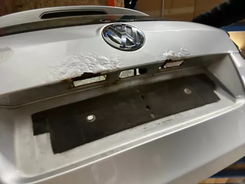 VW Golf Plus 5M Heckklappe hinten Kofferraumklappe Scheibe silber LA7W - ROST (148567)