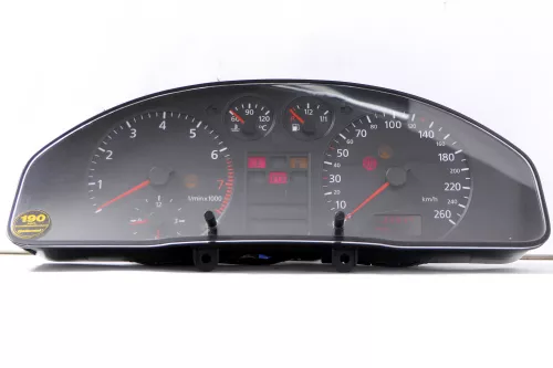 Audi A4 B5 Tacho Tachometer Kombiinstrument 349000km 8D0919861C Benziner 1,8 ADR (148609)