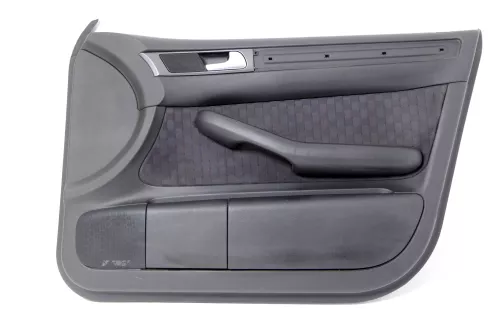 1x Audi A6 4B Türverkleidung Verkleidung Tür vorne rechts - schwarz soul (148799)