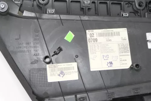 1x Passat 3C B7 Kombi Türverkleidung Verkleidung Tür hinten rechts schwarz (148812)
