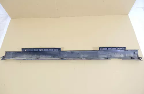 Altea 5P Blende Holm rechts unten Schweller Unterholmverkleidung schwarz (148907)