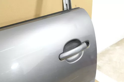 Seat Ibiza 6L Tür Fahrertür 2/3-Türer vorne links silber grau LS7U ohne Anbautei (149130)