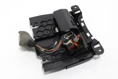 Audi A4 8K Aschenbecher vorne 8K0857951 (150136)