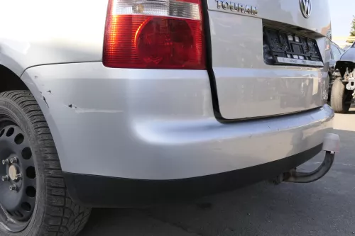 VW Touran 1T Stoßstange hinten Heckstoßstange Stoßfänger silber grau LA7W metall (150286)