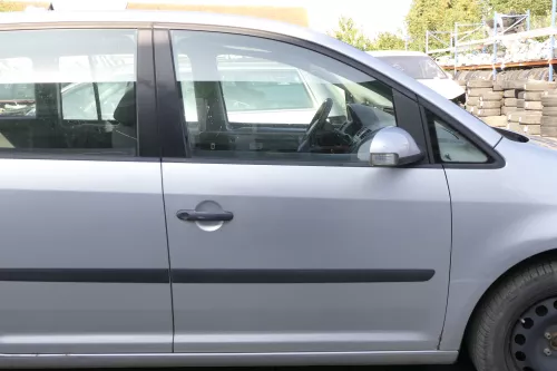 VW Touran 1T 1T3 Tür vorne rechts Beifahrertür grau silber LA7W reflexsilber II (150290)