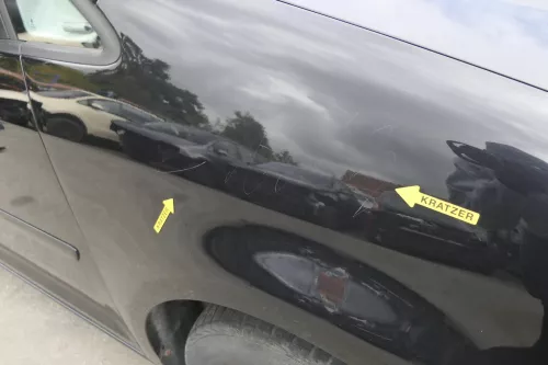 VW Touran 1T Kotflügel vorne rechts schwarz LC9Z blackm 1T0821022A ca.2003-2006 (150410)