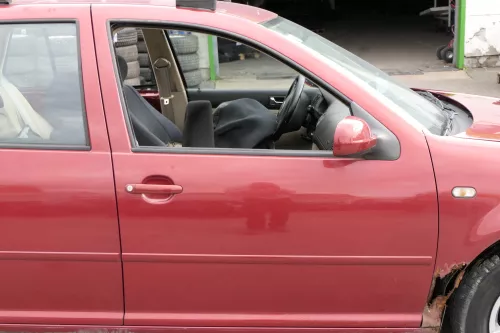VW Golf 4 Bora Tür vorne rechts Beiahrertür 4/5-Türer Kombi Avant rot LC3K canyo (150423)