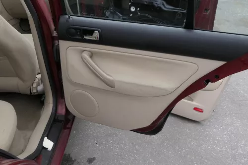 VW Golf 4 Limousine Türverkleidung Verkleidung Tür vorne hinten links hellbeige (150427)