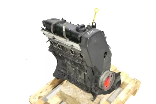VW Passat 3B A4 B5 Motorblock Block Motor 1,6 74kw 101PS AHL ARM 188.500km (150498)