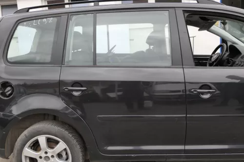 VW Touran 1T 1T3 Tür hinten rechts schwarz metallic LC9Z black metal  + Scheibe