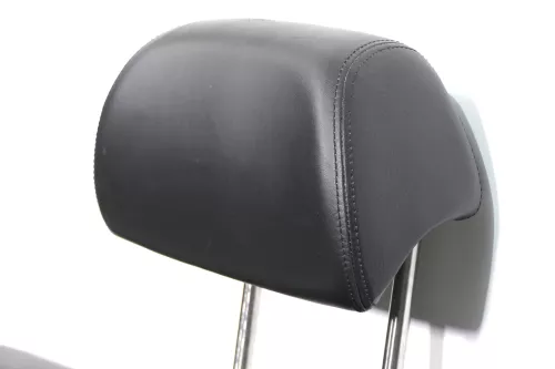 VW Passat 3B 3BG Kopfstütze Sitz Sitze hinten rechts oder links schwarz Leder II
