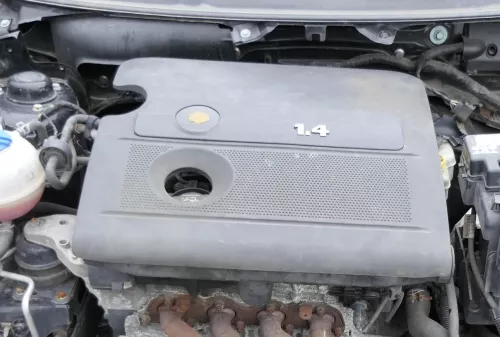 Polo 9N 9N3 Luftfilterkasten Luftfilter Motorabdeckung 1,4 16V BBY BK 55kw 75PS