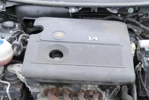 Polo 9N 9N3 Luftfilterkasten Luftfilter Motorabdeckung 1,4 16V BBY BK 55kw 75PS